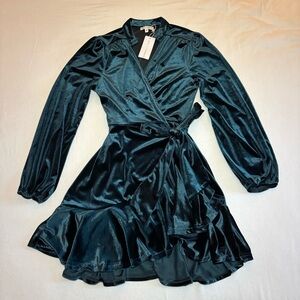 NWT Baltic Born Barre Wrap Mini Dress Jade Green Velvet Sz Med Whimsigoth Fairy